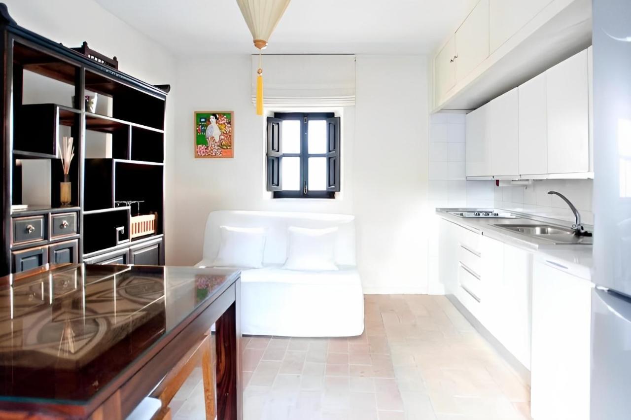 Exclusive With Stunning Patio In The Center Appartement Sevilla