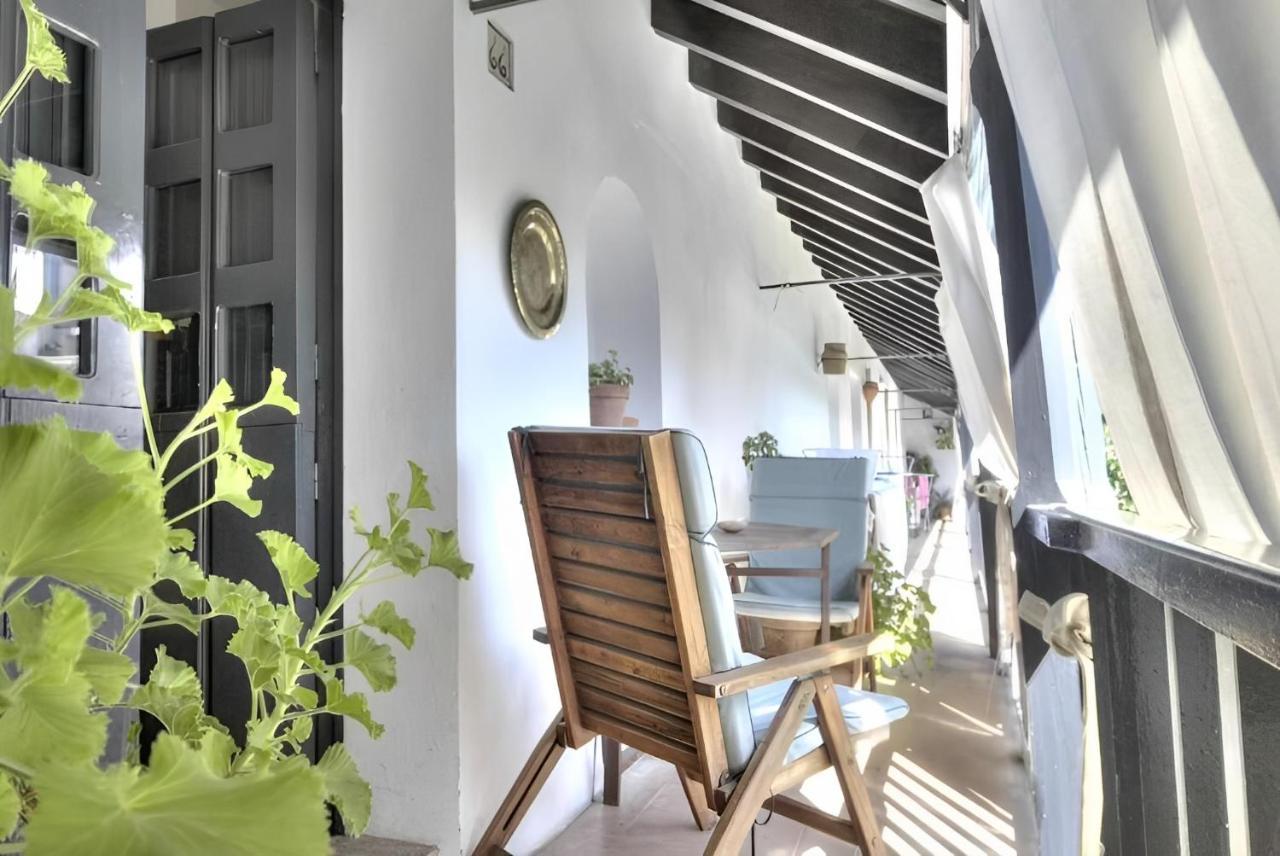 Exclusive With Stunning Patio In The Center Appartement